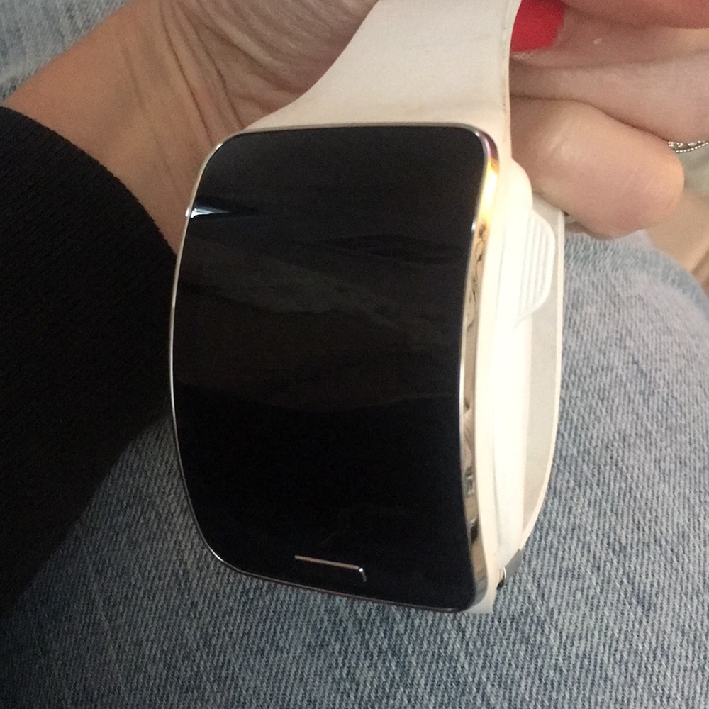 Samsung Gear S smartwatch